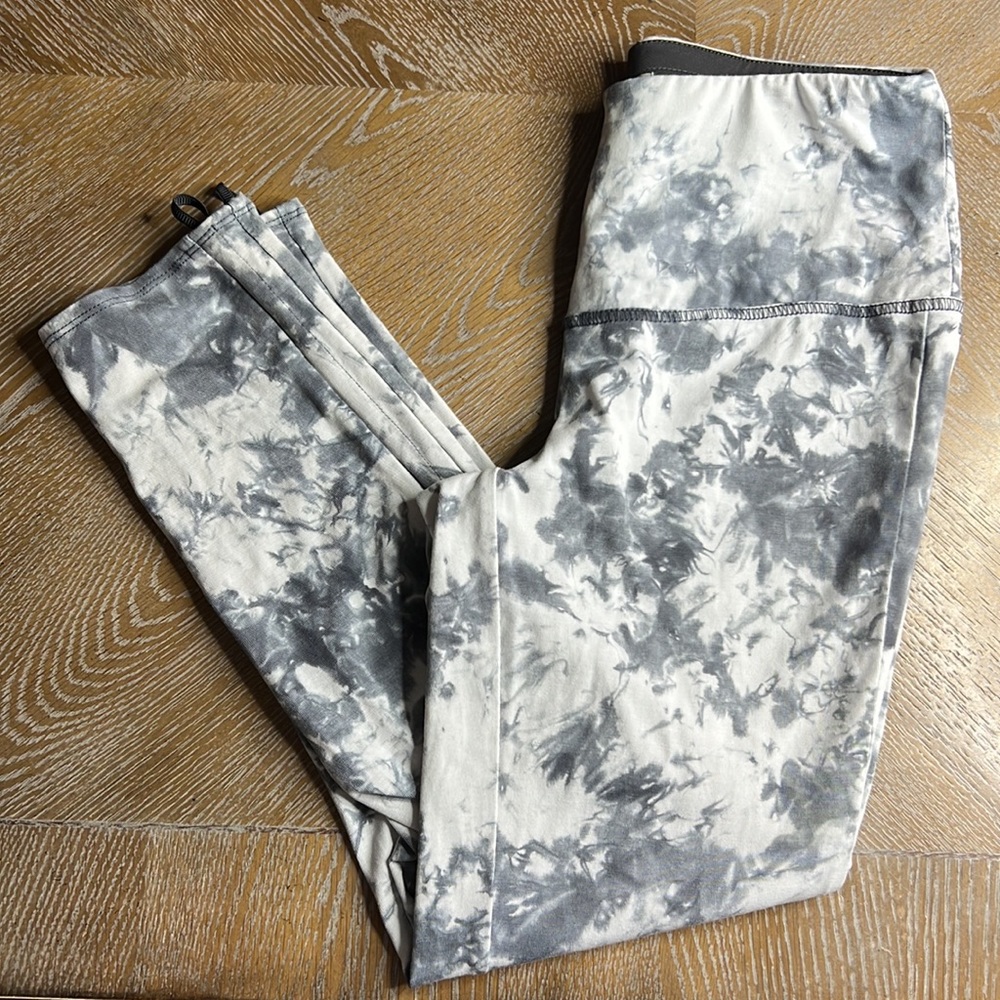CHICO’S Zenergy Tie Dye Leggings 0 (S)